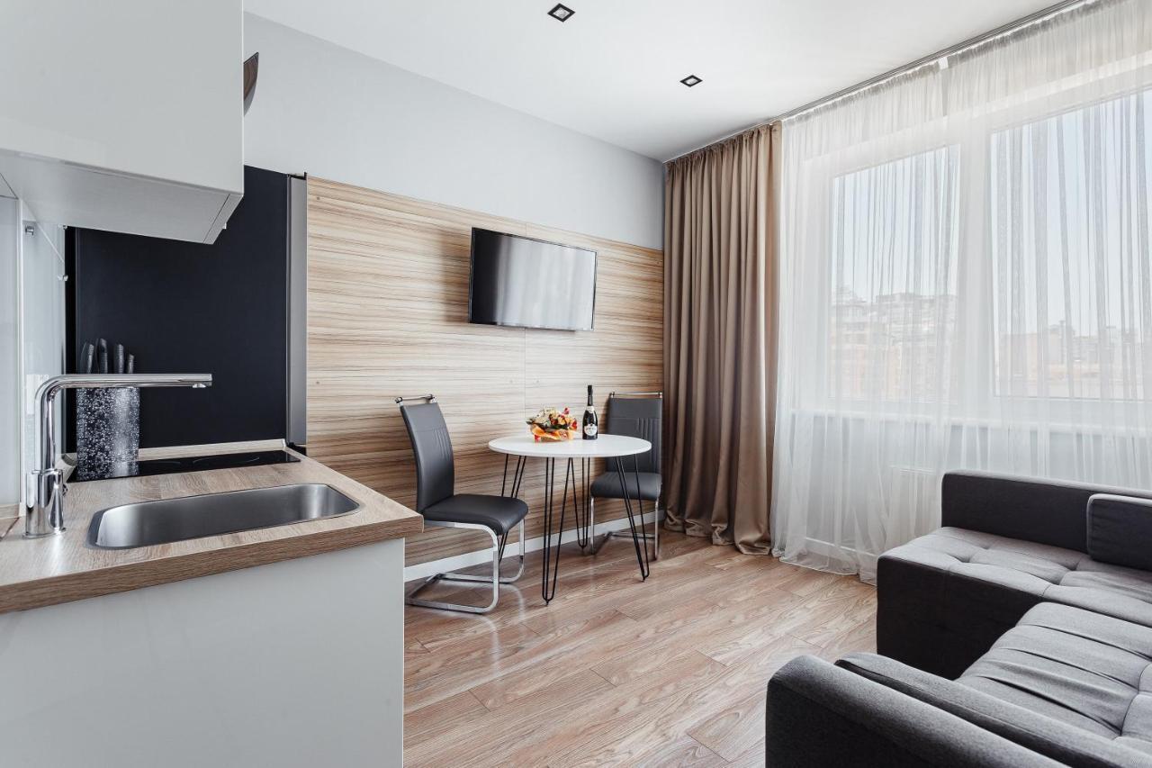 White Apartment In 12 Floor オデッサ エクステリア 写真